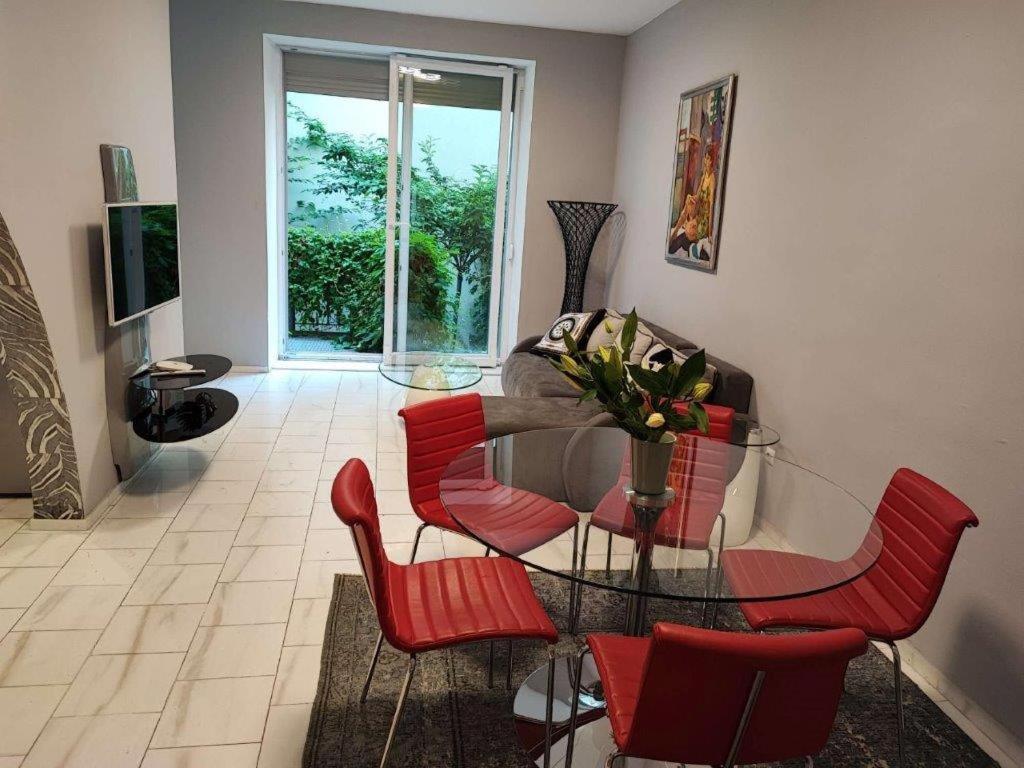 Central Vienna Apartment With Unique 40M2 City Garden & Self Check In Екстер'єр фото