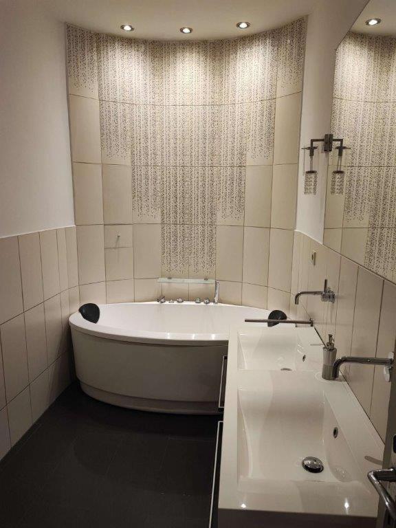 Central Vienna Apartment With Unique 40M2 City Garden & Self Check In Екстер'єр фото
