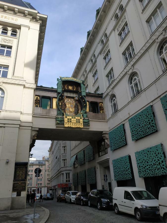 Central Vienna Apartment With Unique 40M2 City Garden & Self Check In Екстер'єр фото